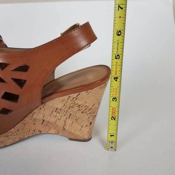 NWOT Franco Sarto Sassy Brown Cork Wedge Sandals - Picture 12 of 12